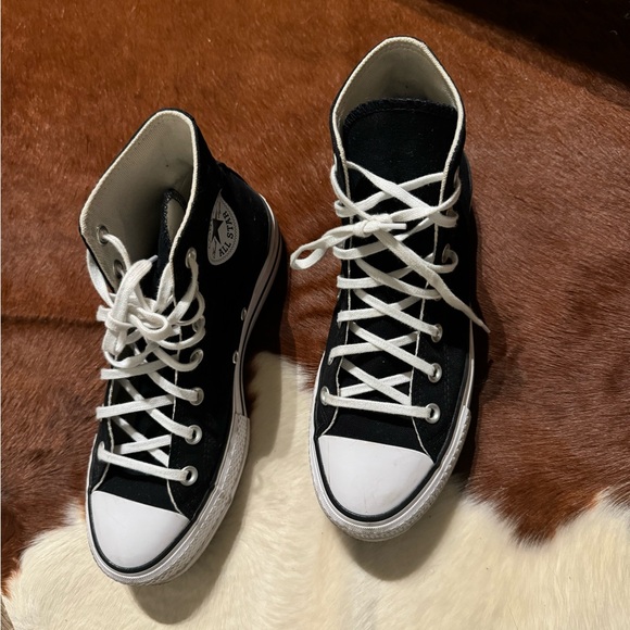 SOLD! Chuck Taylor All Star Lift Platform Canvas - Picture 3 of 10